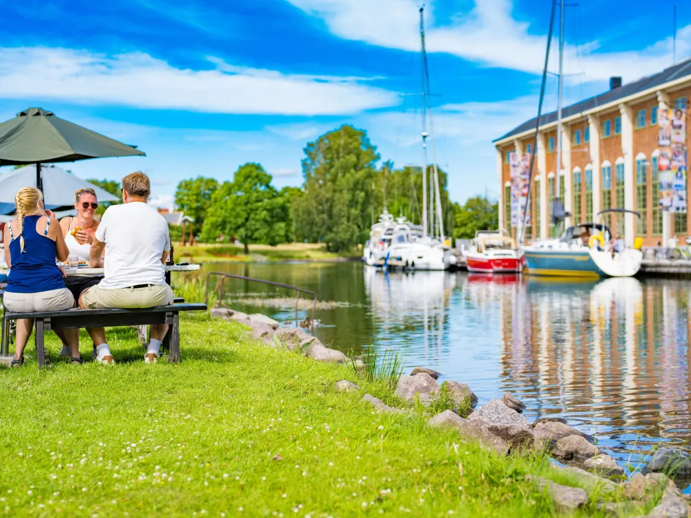 Mallboden Café am Göta Kanal