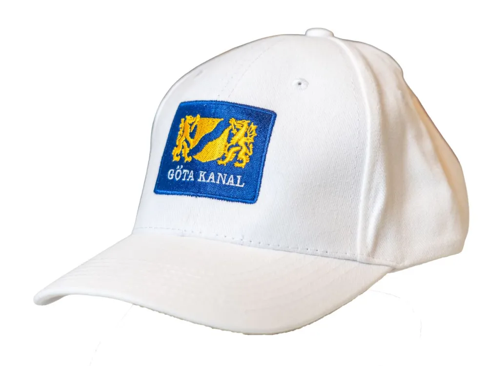 Adult cap in white