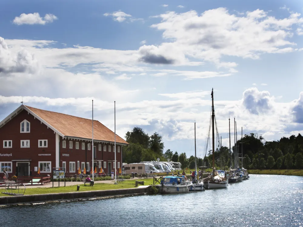 Borensbergs gästhamn vid sjön Boren