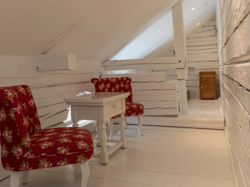Lyrsta R B&B