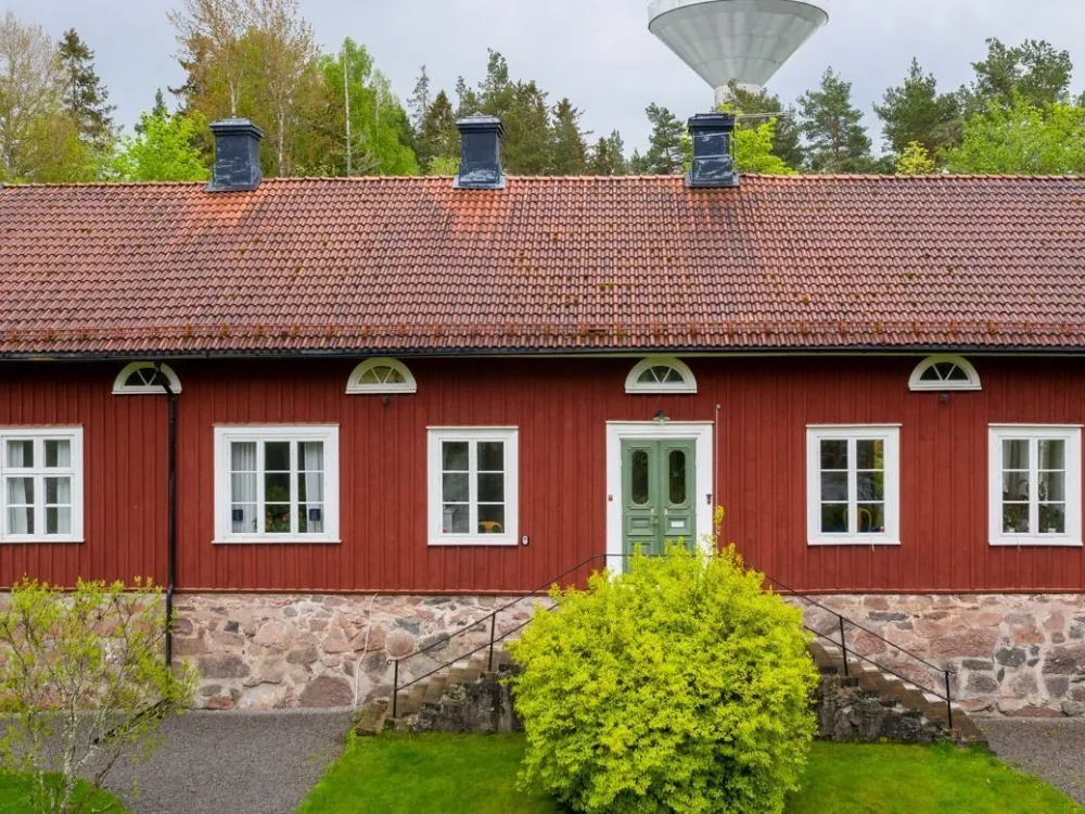 Lyrsta R B&B