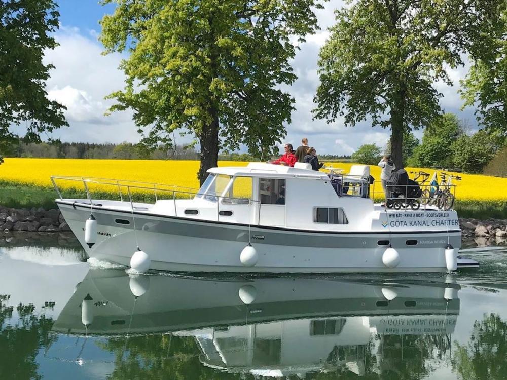 Göta Canal Charter - mieten Sie ein Boot und fahren Sie auf dem Göta Kanal.
