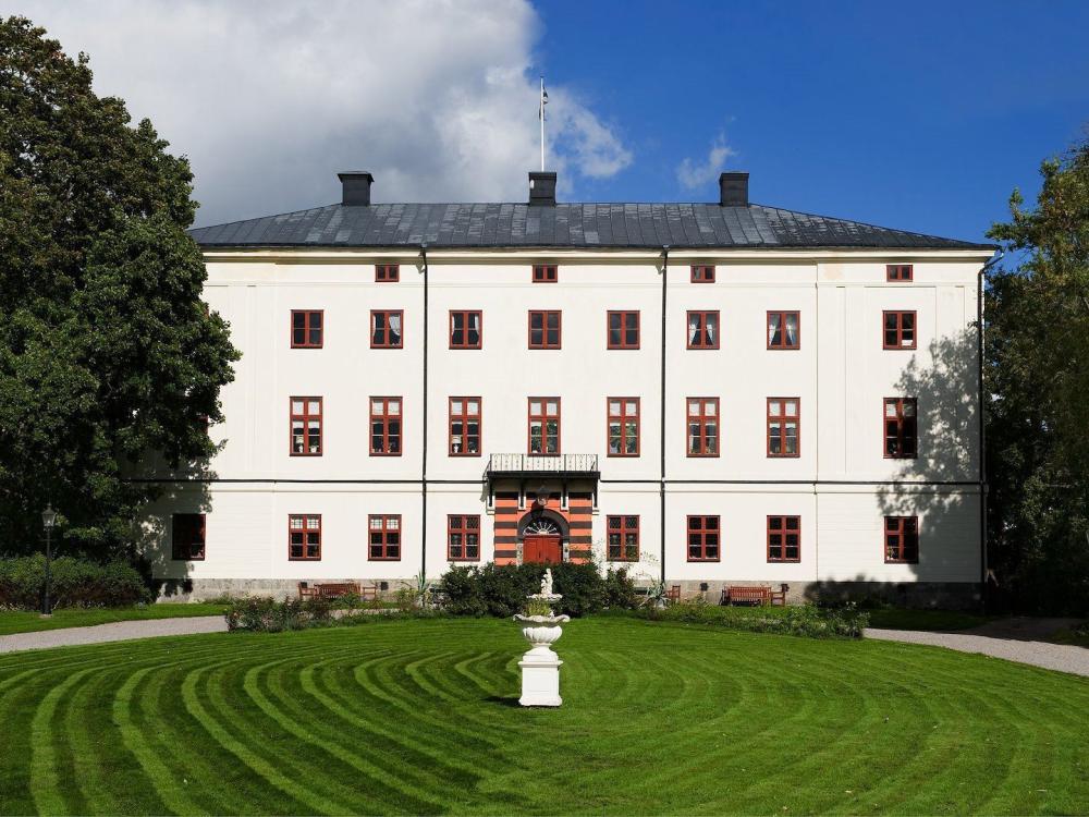 Hotell utanför Söderköping-Bo i en fascinerande slottsmiljö