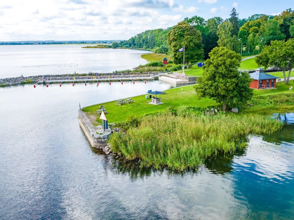 Berg's lower guest harbour on Lake Roxen