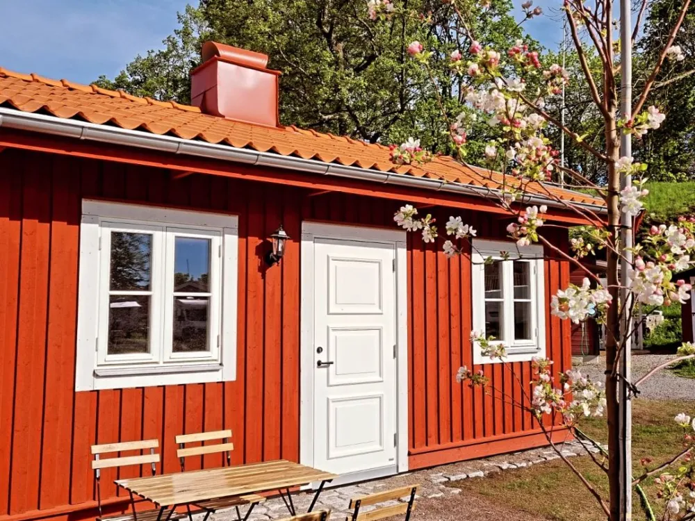 Kvarnstugan (30 m2, 4+4 Betten, WC/Dusche)