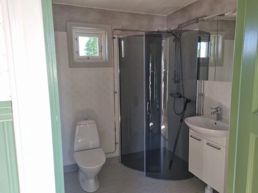 Kvarnstugan (30 m2, 4+4 Betten, WC/Dusche)