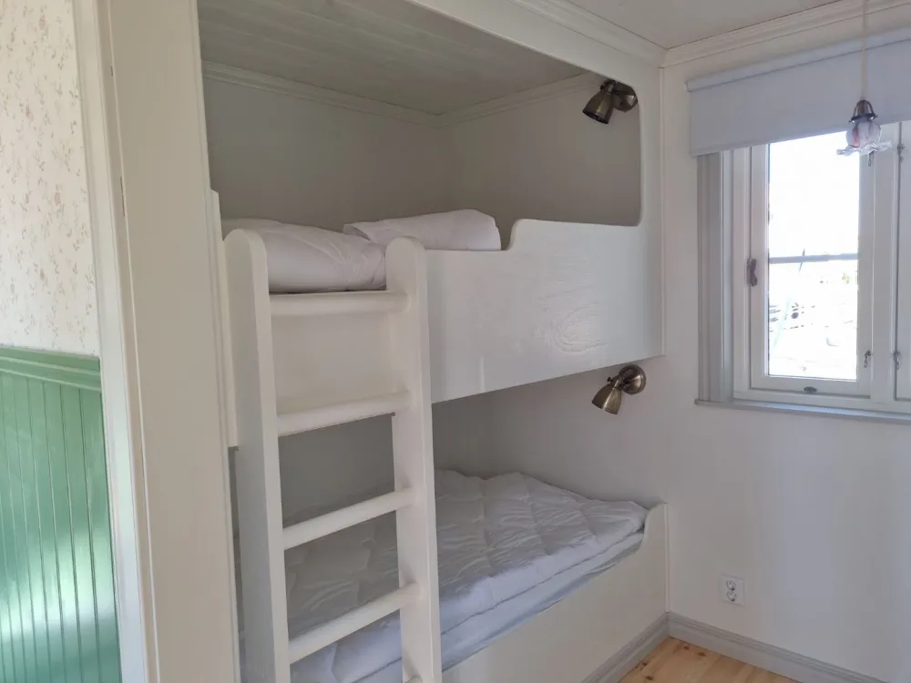 Kvarnstugan (30 m2, 4+4 Betten, WC/Dusche)