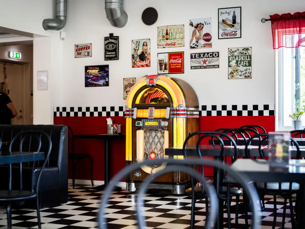 Café & Grill, Borenshult